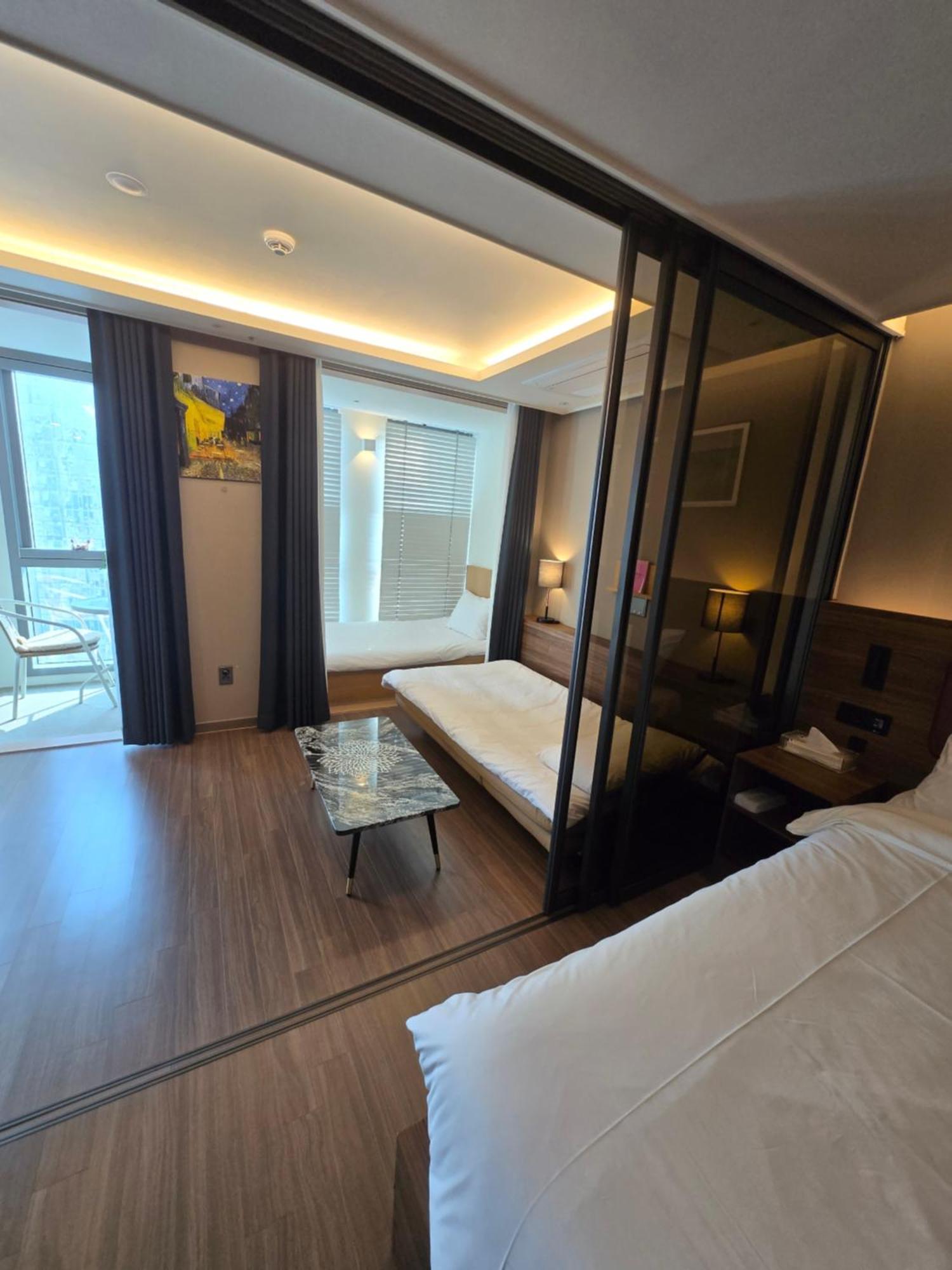 Hera Haeundae Beach Premium Ocean View # Sea View Busan Exteriör bild